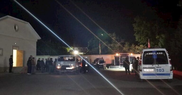Tərtərdəki mina partlayışında ölənlərin cəsədləri ərazidən çıxarıldı – YENİLƏNİB Tərtərdəki mina partlayışında ölənlərin cəsədləri ərazidən çıxarıldı – YENİLƏNİB