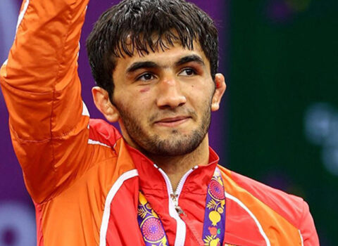 Bakıda Olimpiya çempionu sevgilisinin həyat yoldaşını döydü