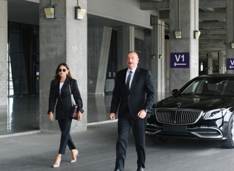 Prezident və xanımı Nərə Damazlıq Təsərrüfatında yaradılan şəraitlə tanış olublar