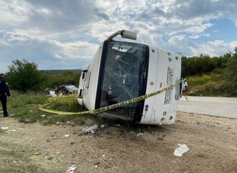 Türkiyədə ağır yol qəzası: 23 nəfər yaralandı