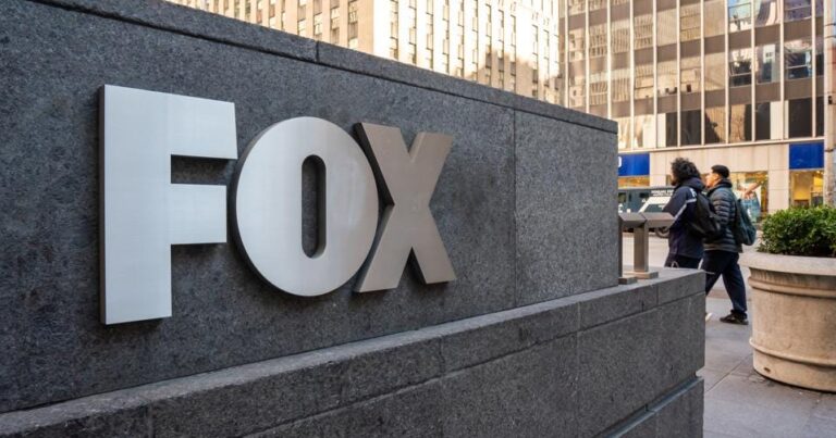 “Fox News” yalan xəbərə görə 787 milyon dollar ÖDƏYƏCƏK “Fox News” yalan xəbərə görə 787 milyon dollar ÖDƏYƏCƏK
