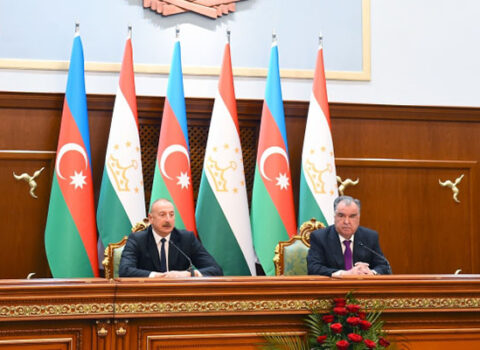İlham Əliyev Emoməli Rəhmonu Azərbaycana səfərə dəvət etdi