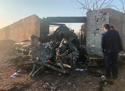 İran Ukrayna təyyarəsini vuran 10 hərbçini HƏBS ETDİ