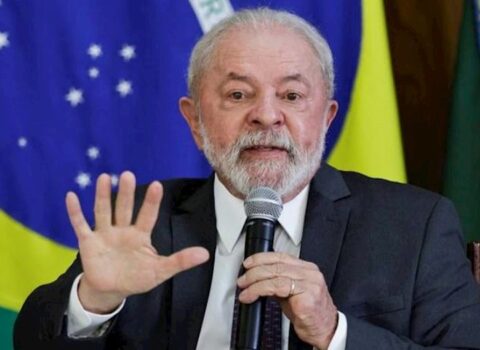 Braziliya prezidentinin başı DƏRDDƏ
