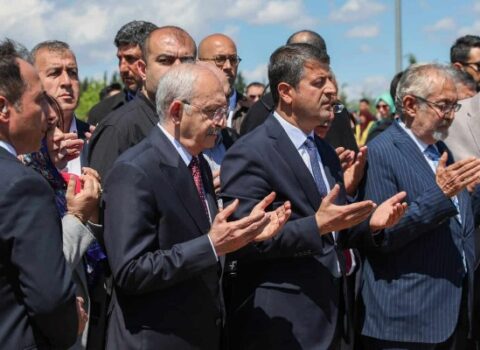 “Kılıçdaroğlu Fatihə oxumağı bilmir” – VİDEO