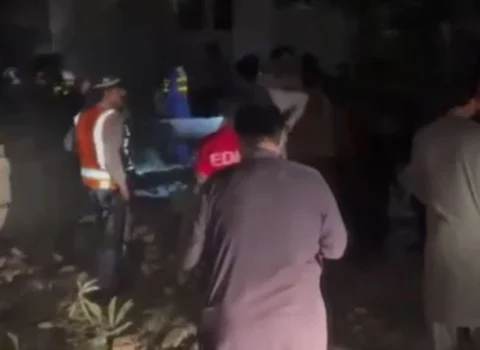 Pakistanda polis bölməsində partlayış – Ölən və yaralılar var