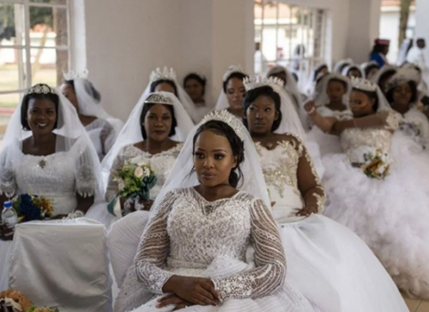 400 cütlük eyni gündə evləndi – FOTOLAR