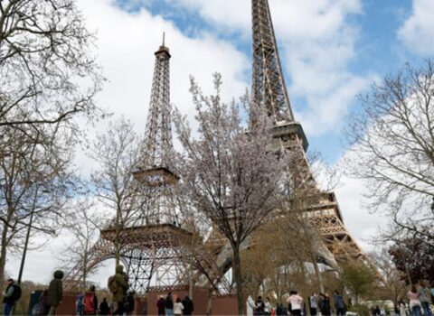 Parisdə ikinci Eyfel – FOTO