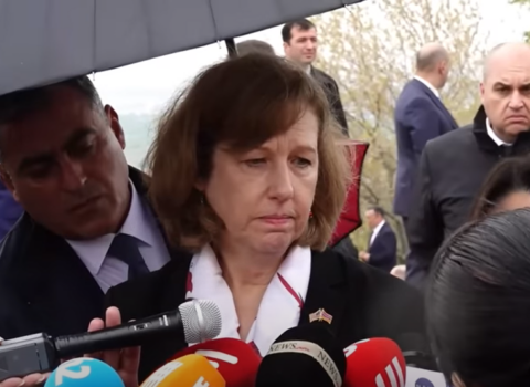 ABŞ Ermənistana zirehli təcili yardım maşınları verəcək
