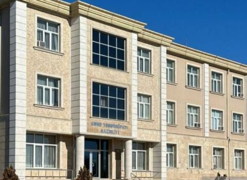 Nazirlik binasında QALMAQAL – Hüquqşünasla nazir əvəzi dalaşdı
