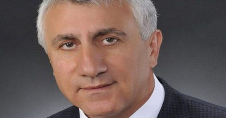Daha bir azərbaycanlı milyarder oldu Daha bir azərbaycanlı milyarder oldu