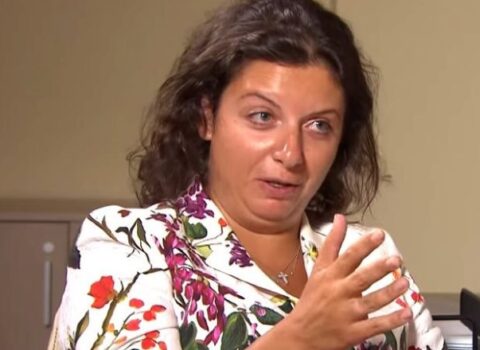 “Elə etməliyik ki, Ermənistanda hakimiyyətə normal insanlar gəlsin” – Simonyan