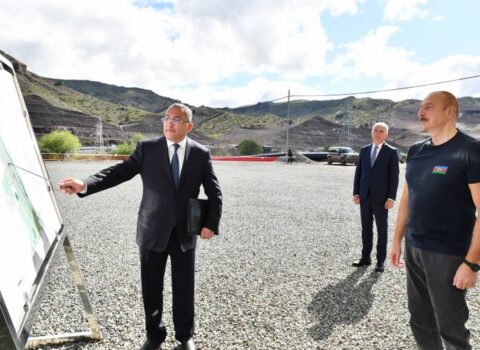 Prezident Laçın və Qubadlı rayonlarına GETDİ