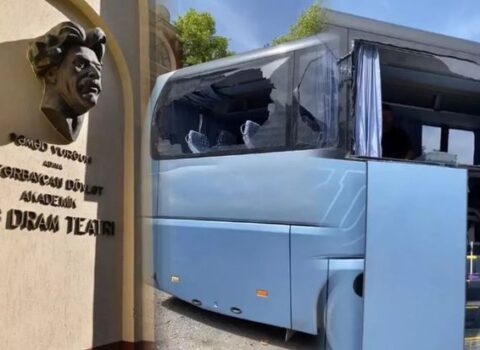 Azərbaycanda teatrın qastrol avtobusu qəzaya düşdü – VİDEO