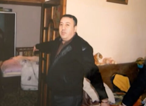 Arvadını yuxudan oyadıb öldürdü – FOTO