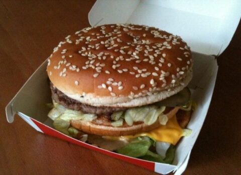 Hamburger yemək ölümə səbəb olur