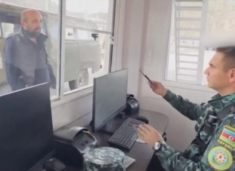 “Keçid məntəqəsi Azərbaycan və Ermənistanın birgə istəyi ilə yaradılıb” – Erməni politoloq