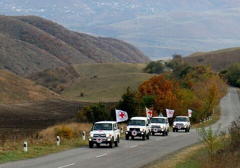 Beynəlxalq Qızıl Xaç Komitəsi Laçın yolunda fəaliyyətini DAYANDIRDI