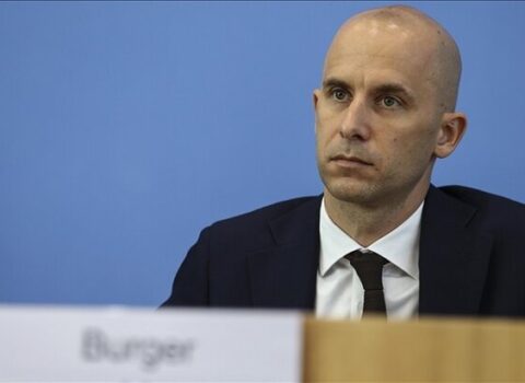 Berlin Rusiyanın Almaniyadakı 4 konsulluğunu bağlayacaq