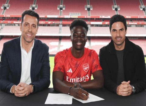 “Arsenal” Saka ilə müqaviləni uzatdı