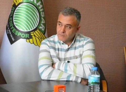 Səsverməyə gələn məşhur türk iş adamı infarkt keçirdi