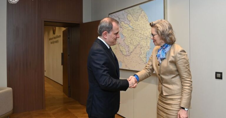 Ceyhun Bayramov ATƏT PA-nın prezidenti ilə görüşdü