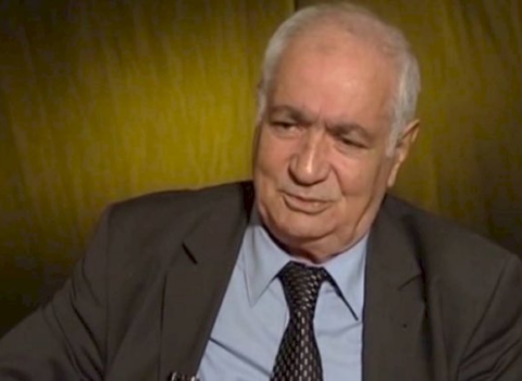 “Qadın deputatlar parlamentdə danışmırlarsa, evdə oturub bozbaşlarını bişirsinlər” – Xalq şairi