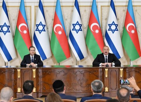 İlham Əliyev və İsxaq Hersoq mətbuata bəyanatlarla çıxış etdi – YENİLƏNİB