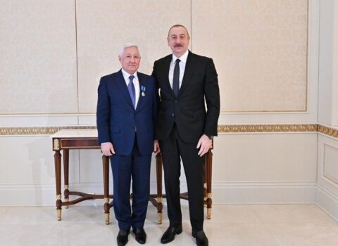 Dağıstanın rəhbəri Azərbaycan Prezidentini təbrik etdi