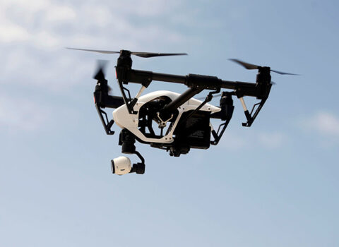 Bakıda gecə binalar üzərində dronlar niyə uçur? – VİDEO