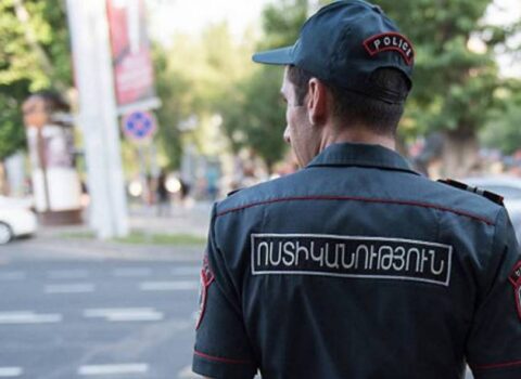 “Ermənistanda avtomobildə 2 çılpaq kişi cəsədi tapılıb, biri polisdir” – Poqosyan