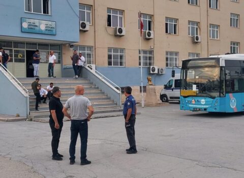 Türkiyədə səslərin sayılması zamanı DAVA: Yaralananlar var