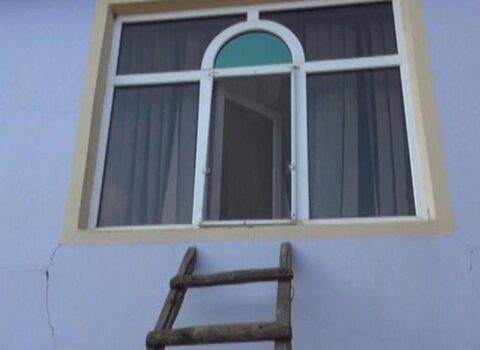 Bakıda 68 yaşlı kişi nərdivandan yıxılıb ÖLDÜ