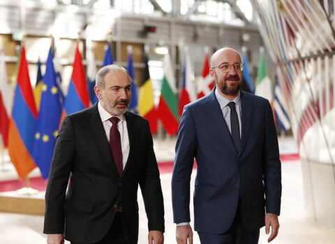 Erməni KİV: Paşinyan Brüssel görüşündən əvvəl nədən qorxur?