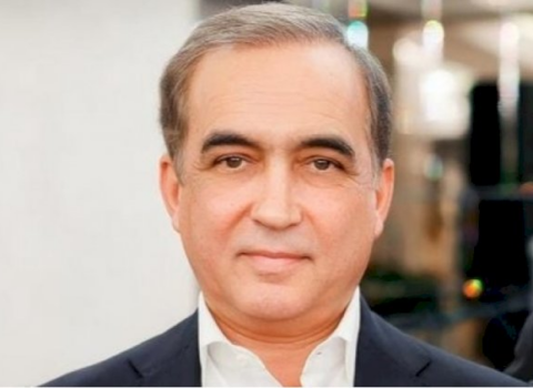 Deputatın partiyası fəaliyyətini DAYANDIRDI