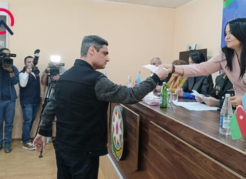 Rafiq Bayramovun azadlıqda ilk FOTOSU