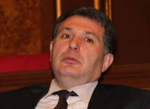 Sabiq nazirin əmlakına həbs qoyuldu