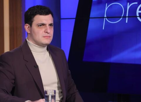 Erməni politoloq: “Yeni güzəştlərə hazır olmalıyıq”