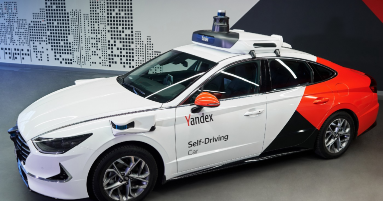 Qonşu ölkədə robot taksilər istifadəyə verilir – VİDEO