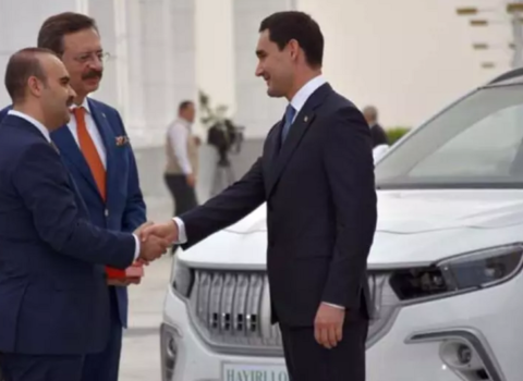 “Togg” Türkmənistan Prezidentinə təqdim olundu