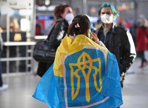 Britaniya ukraynalı qaçqınlar üçün 150 milyon funt sterlinq AYIRDI