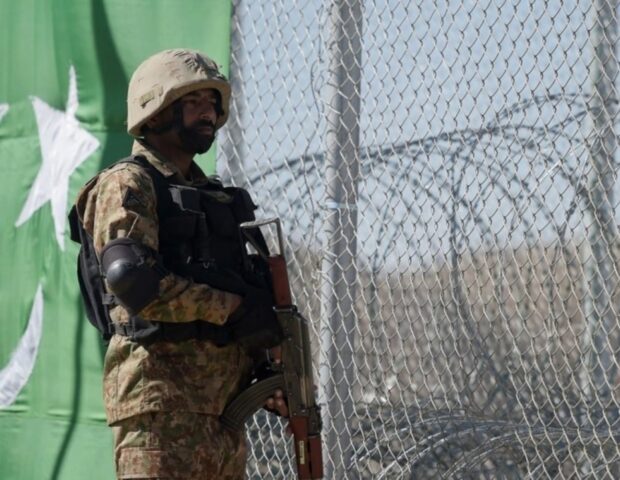 Pakistan və Əfqanıstan arasında DÖYÜŞ BAŞLADI: 29 nəfər zərərsizləşdirildi