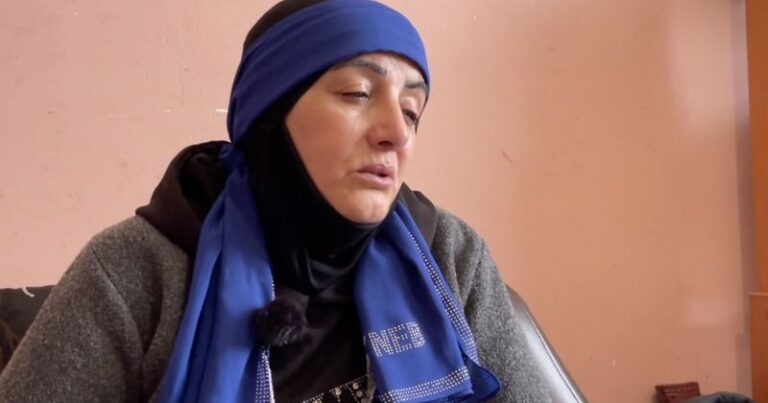 Oğlunun həbs xəbərini eşidən əsir anası yıxılıb ağır xəsarət aldı Oğlunun həbs xəbərini eşidən əsir anası yıxılıb ağır xəsarət aldı