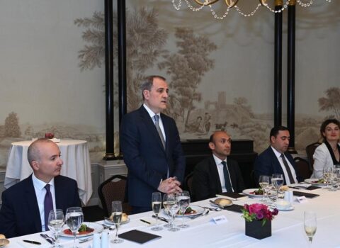 Ceyhun Bayramov ATƏT ölkələrinin dəyirmi masasında iştirak etdi