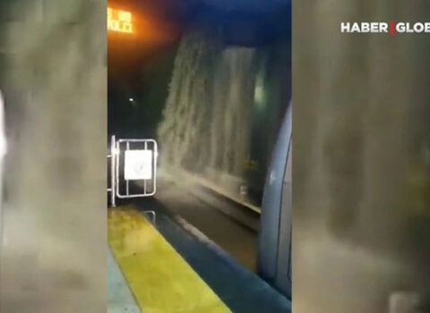 Ankarada metronu sel basdı – VİDEO