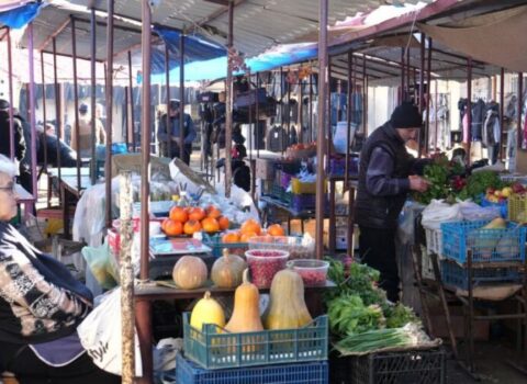 Yeni il gəlməmiş bahalaşdı – 1 kiloqramı GÖRÜN NEÇƏYƏ satılır / VİDEO