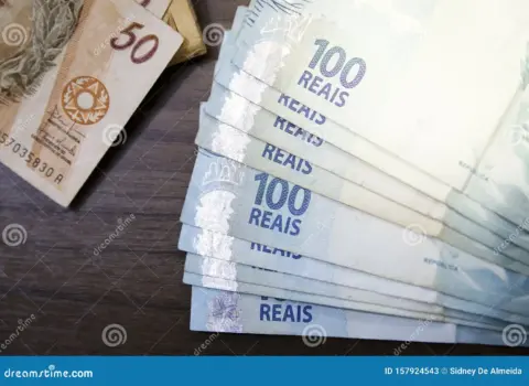 Braziliya kasıb insanlara PUL ÖDƏYƏCƏK