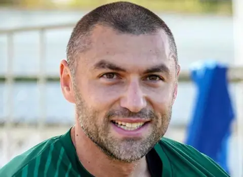 Burak Yılmaz peşəkar karyerasını başa vurdu