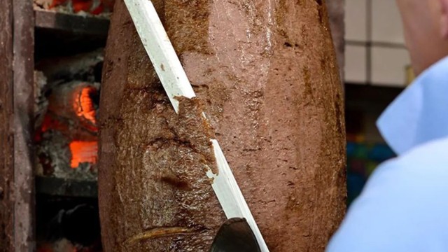 Almaniyada türk dönərinə qadağa Almaniyada türk dönərinə qadağa