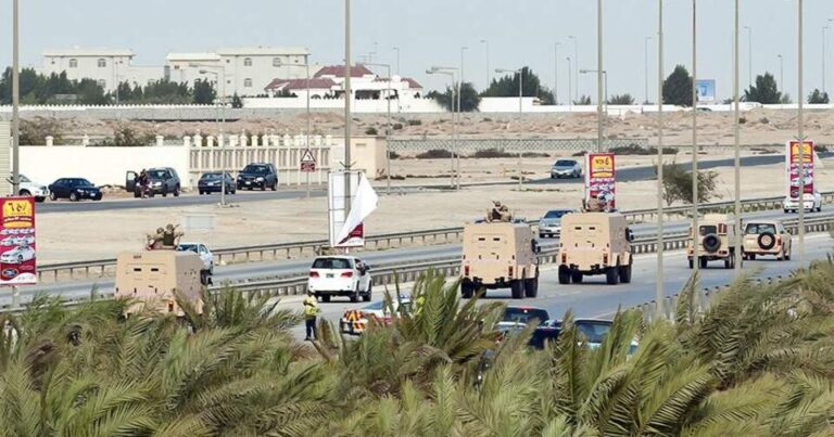 ABŞ konsulluğu qarşısında atışma: Ölənlər var ABŞ konsulluğu qarşısında atışma: Ölənlər var